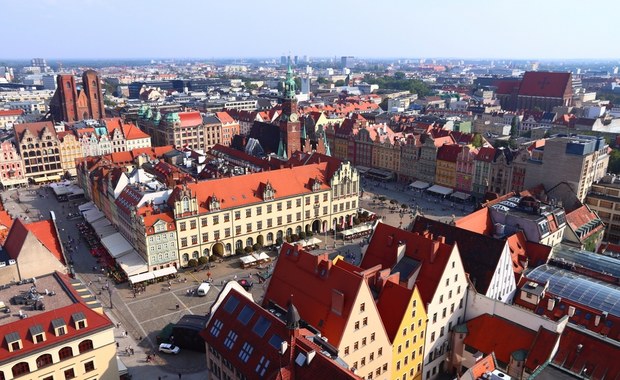 Wrocław zastąpił Łódź, najwięcej straciły Katowice. GUS podał liczbę mieszkańców miast