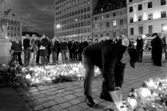 Wrocławianie składają hołd ofiarom katastrofy w Smolensku