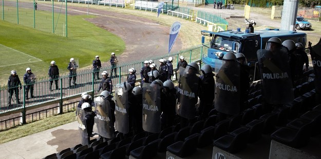 Wrześniowe ćwiczenia policji na stadionie Polonii Warszawa /Policja