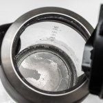 Wrzuć do czajnika i poczekaj. Usuwanie kamienia nigdy nie było łatwiejsze