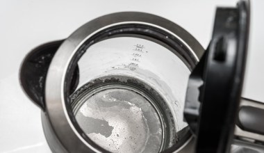 Wrzuć do czajnika i poczekaj. Usuwanie kamienia nigdy nie było łatwiejsze