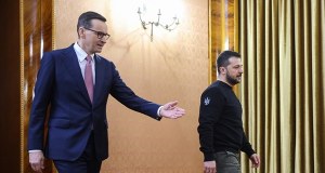 "Wsadzili nam palec w oko". Morawiecki ostro o relacjach polsko-ukraińskich