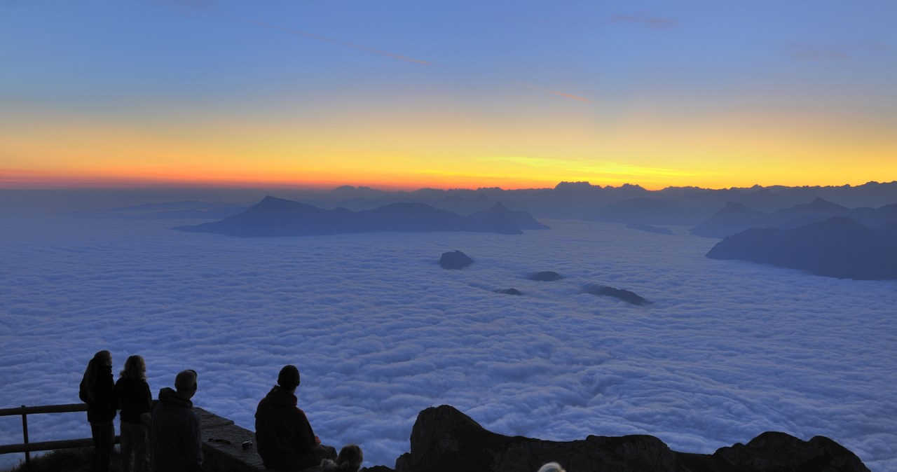 Wschód słońca na górze Pilatus /Switzerland Tourism