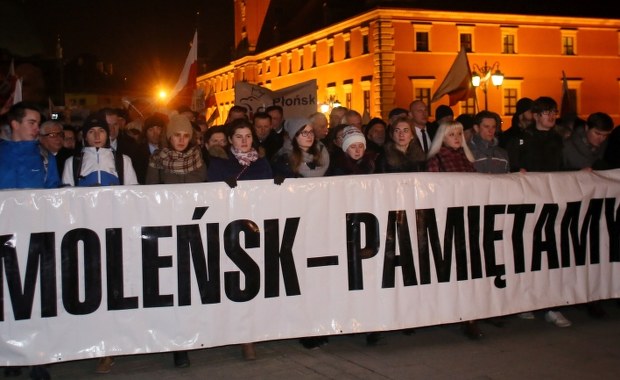 "wSieci": Bolesna konieczność, czyli dlaczego muszą odbyć się ekshumacje ofiar ze Smoleńska