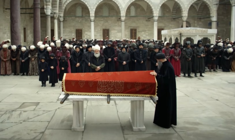 "Wspaniałe stulecie": Pogrzeb Hürrem i rozpacz Sulejmana po stracie żony /YouTube.com /YouTube