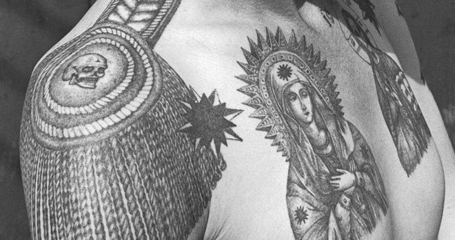 Współczesne rosyjskie tatuaże często nawiązują do religii i carskiej Rosji /materiały prasowe