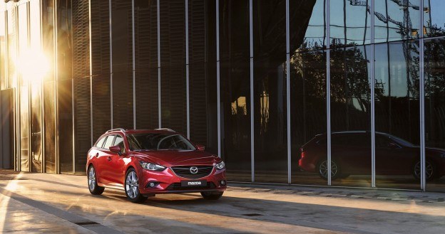 Współczynnik oporu powietrza nadwozia Mazdy 6 Sport Kombi wynosi niewiele, bo 0,28 (sedan: 0,26). /Mazda