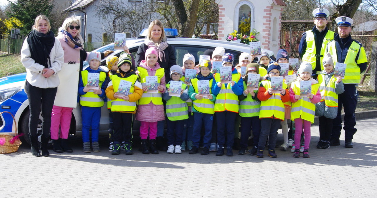 Wspólna akcja policjantów i przedszkolaków