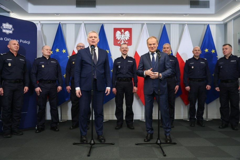 Wspólna konferencja Donalda Tuska i Tomasza Siemoniaka / PAP/Leszek Szymański /PAP/EPA