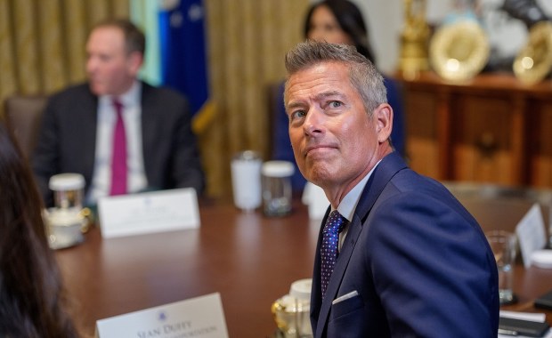 Współpracownik Muska miał kierować NASA. Trump zmienił zdanie