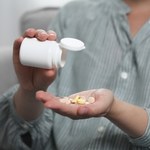 Wspomaga produkcję kolagenu i zapobiega starzeniu. Niezbędna jest też dla mózgu i serca