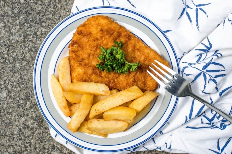 Wśród gatunków ryb, które dostępne są w smażalniach nad Bałtykiem, turbot jest zdecydowanie dobrym wyborem /123RF/PICSEL