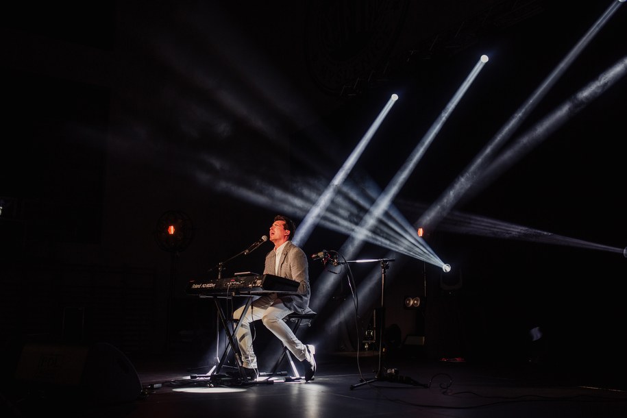 Wśród gwiazd, które grały dla Smyków, jest m.in. Krzysztof Iwaneczko /turczyki.pl /