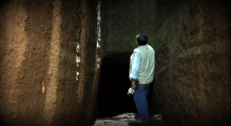Wśród miejscowych "konstrukcja" Santiago nosi nazwę "tunel Boga" /materiały prasowe