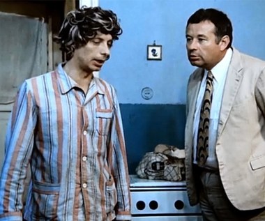 "Wśród niemałego przecież grona polskich aktorów komediowych reprezentuje on indywidualność odmienną. Charakterystyczna sylwetka, olbrzymi ładunek nieodpartego humoru zjednały mu uznanie i dużą popularność. Postacie, które odtwarza - to ludzie zwykle sympatyczni o gołębim sercu - nawet przy pozorach zewnętrznej brutalności" - charakteryzował aktorstwo Czechowicza magazyn "Film".

Na zdjęciu - z Wojciechem Pokorą w filmie "Poszukiwany, poszukiwana" (1972) Stanisława Barei.