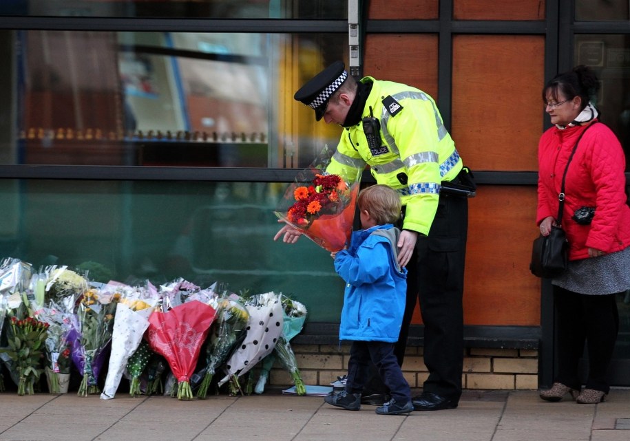 Wśród ofiar jest trzyosobowa załoga śmigłowca i sześciu klientów pubu /Andrew Milligan    /PAP/EPA