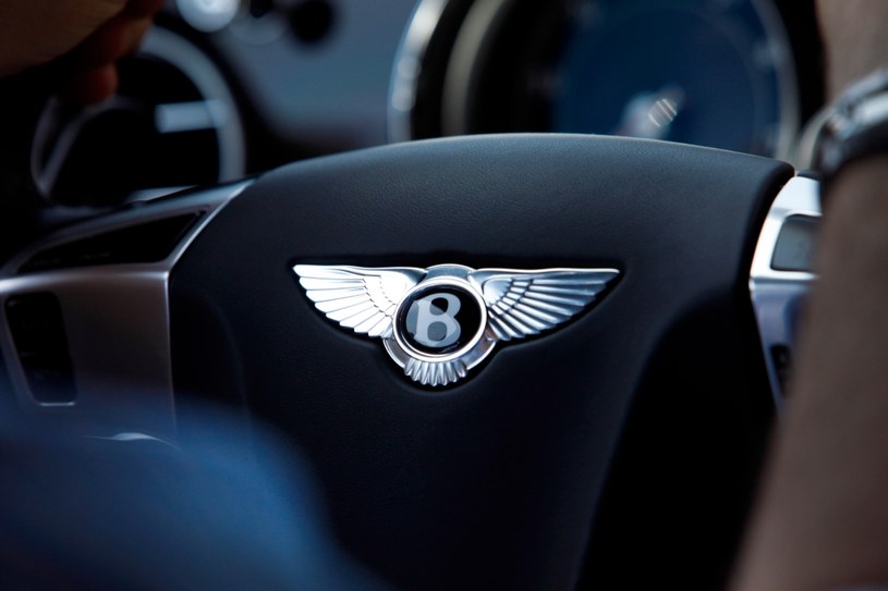 Wśród zlicytowanych samochodów znalazł się Bentley Flying Spur z 2013 roku /Getty Images