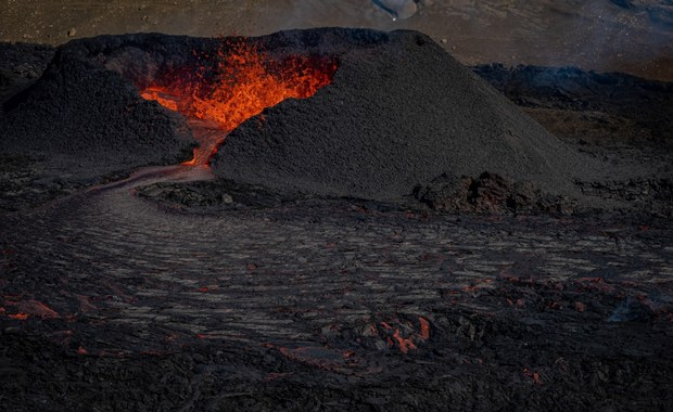 Wstrząsy i deformacja gruntu. Zbliża się erupcja na Islandii?