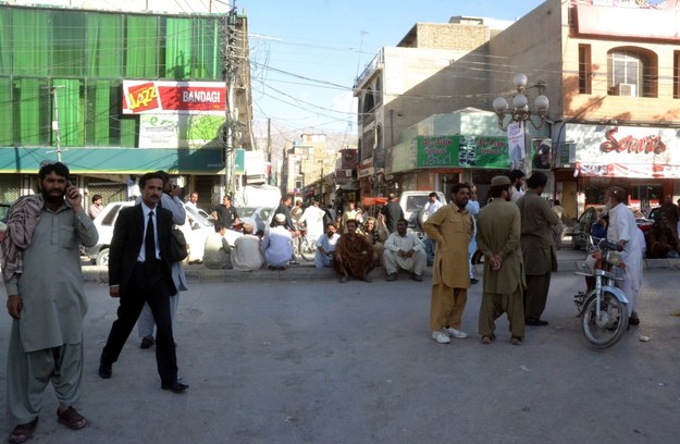 Wstrząsy odczuto także w Karaczi /Rehan Khan /PAP/EPA