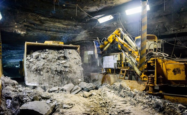 Wstrząsy w kopalni miedzi. Dwie osoby lekko ranne