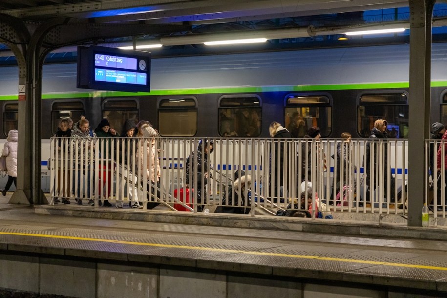 Wstrzymany ruch na linii Poznań-Piła /Shutterstock