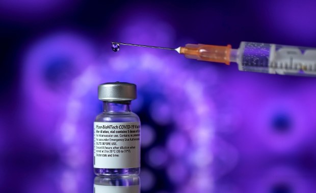 Wstrzymany transport 330 tys. dawek szczepionki przeciw Covid-19 do szpitali węzłowych