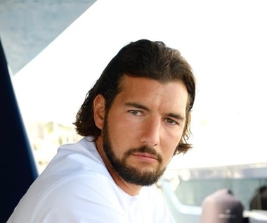 Wszechstronnie utalentowany Andrea Preti nie tylko gra, ale również pisze scenariusze oraz reżyseruje, czego najlepszym dowodem jest jego film „One More Day” z 2015 roku. Aktor był jednym z uczestników bijącego rekordy popularności reality show „L'Isola dei Famosi”, czyli włoskiej wersji programu „Survivor” z udziałem celebrytów.