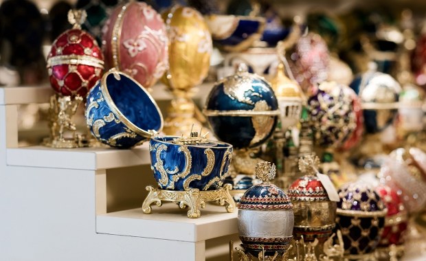 Wszedł do jubilera i połknął jajo Fabergé. "Przedmiotu nie odzyskano"