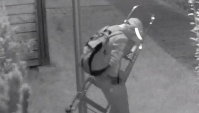 Wszedł po drabinie na balkon i ukradł rower. Szuka go policja