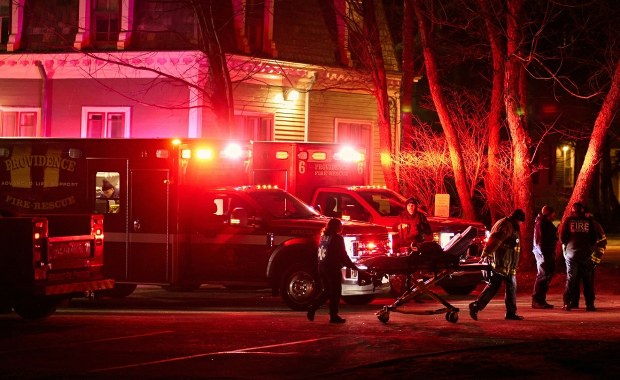 Wszedł w trakcie egzaminów i otworzył ogień. Strzelanina na Uniwersytecie Browna