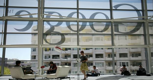 Wszyscy chcą pracować dla Google'a /AFP