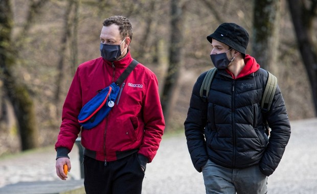 Wszystkie miasta wojewódzkie w czerwonej strefie. Możliwe kolejne zakazy 