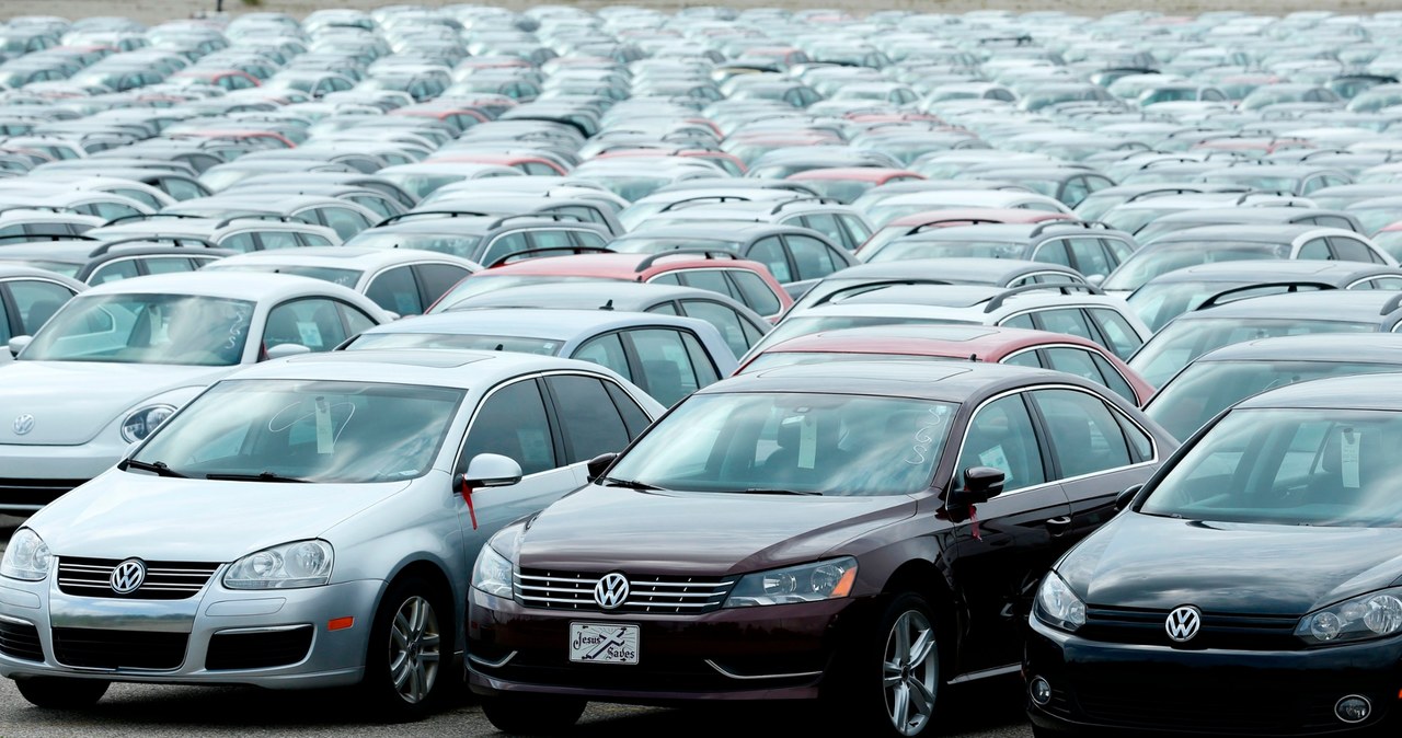 Wszystko zaczęło się od oszustwa Volkswagena /AFP