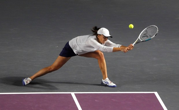 WTA Finals: Świątek przegrała z Sabalenką i straciła szanse na półfinał