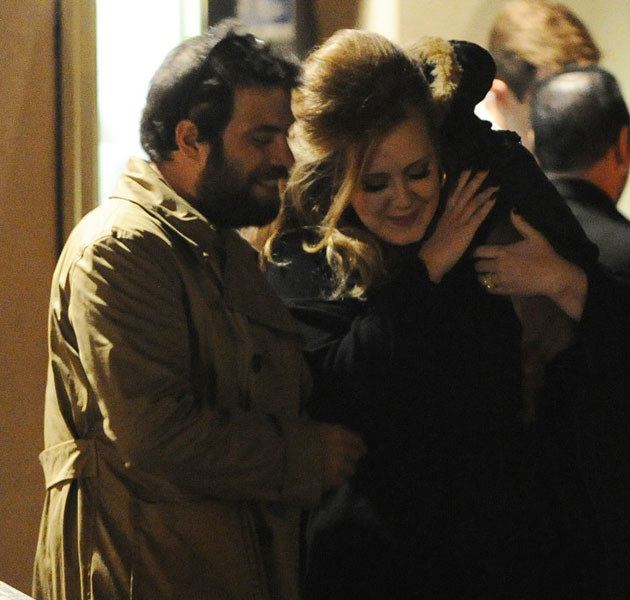 Wtajemniczeni mówią, że Adele i jej wybranek są w sobie bardzo zakochani. /East News