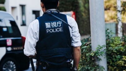 Wtargnął do chińskiej ambasady i groził personelowi