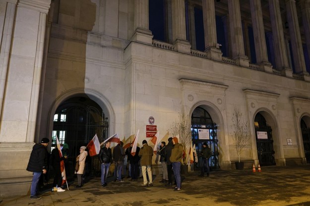 Wtorkowy protest rolników przed siedzibą Ministerstwa Rolnictwa i Rozwoju Wsi w Warszawie /Paweł Supernak /PAP