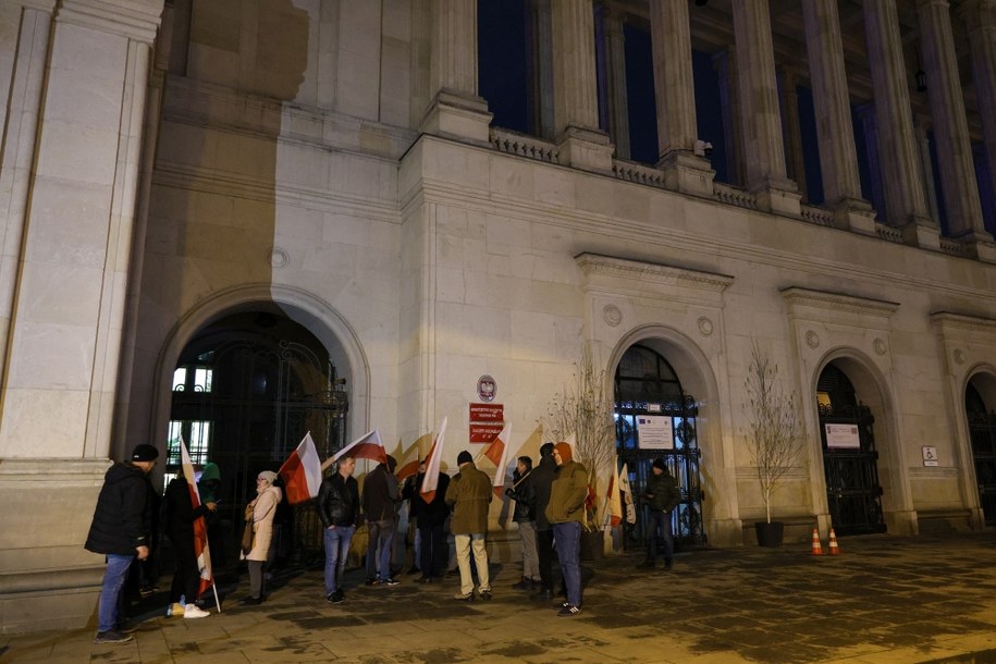 Wtorkowy protest rolników przed siedzibą Ministerstwa Rolnictwa i Rozwoju Wsi w Warszawie /Paweł Supernak /PAP