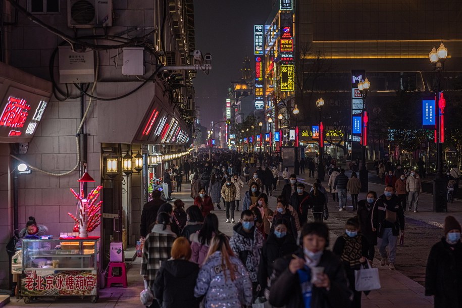 Wuhan, zdj. archiwalne /ROMAN PILIPEY /PAP/EPA