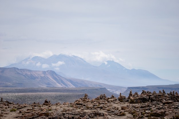 Wulkany w peruwiańskich Andach /Shutterstock