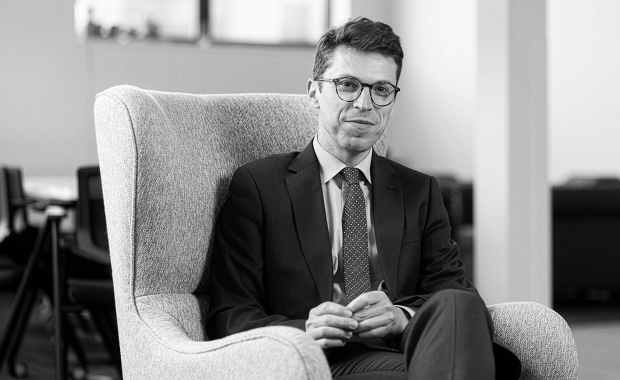 Wybitny naukowiec zastrzelony. Zajmował się syntezą jądrową