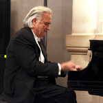 Wybitny pianista po ponad dwóch dekadach znów mógł zagrać. Wzruszające nagranie