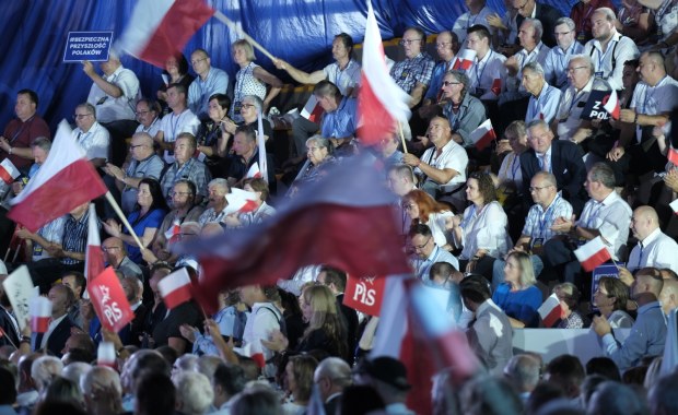 Wyborcze obietnice i początek serii protestów. Nowy tydzień w polityce