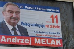 Wyborcze plakaty wciąż szpecą ulice polskich miast