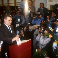  Krajowej Komisji Wykonawczej NSZZ Solidarność Lech Wałęsa w trakcie wyborów do Sejmu Kontraktowego. 