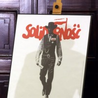 wyborczy Solidarności "W samo południe", prezentowany w czasie panelu historycznego "Rok 1989 - narodziny wolności", w Pałacu Prezydenckim w 20. rocznicę rozpoczęcia obrad Okrągłego Stołu.