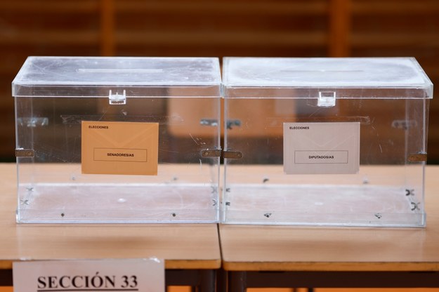 Wybory potrwają do godziny 20:00 /Rodrigo Jimenez /PAP