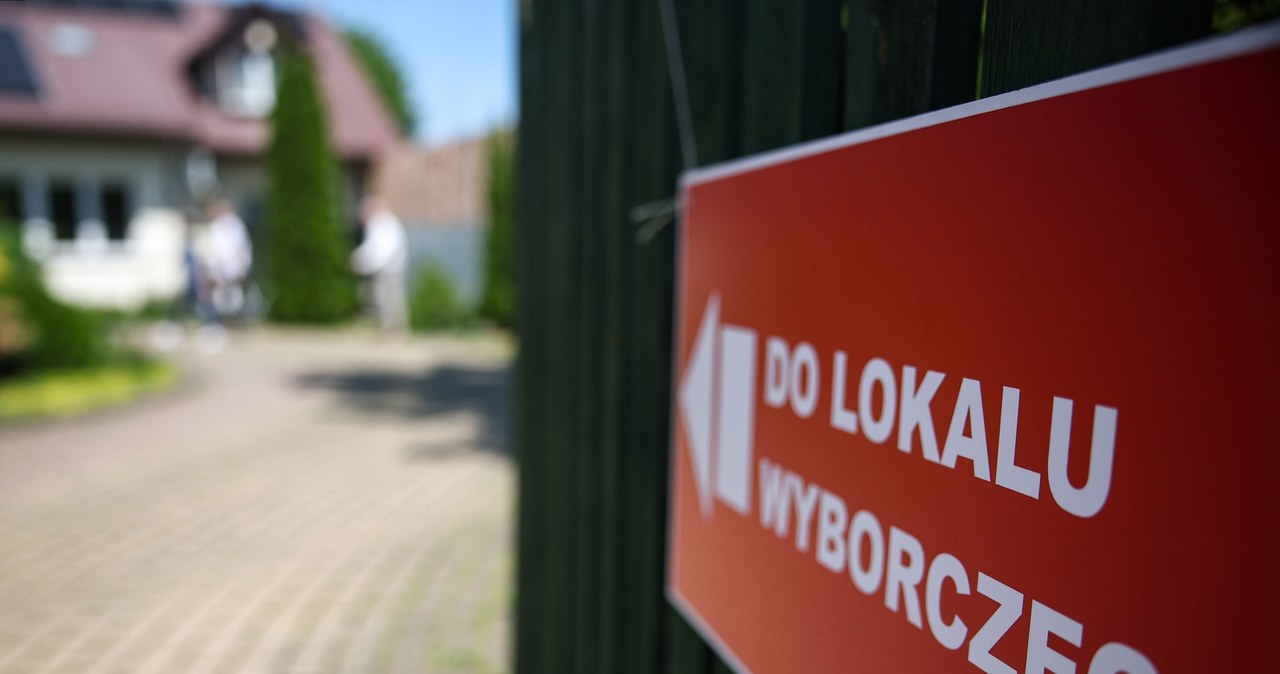 Wybory prezydenckie 2025. Do której godziny można głosować? /Łukasz Gagulski /PAP