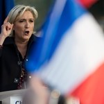 Wybory prezydenckie we Francji: Marine Le Pen obrzucona jajkami