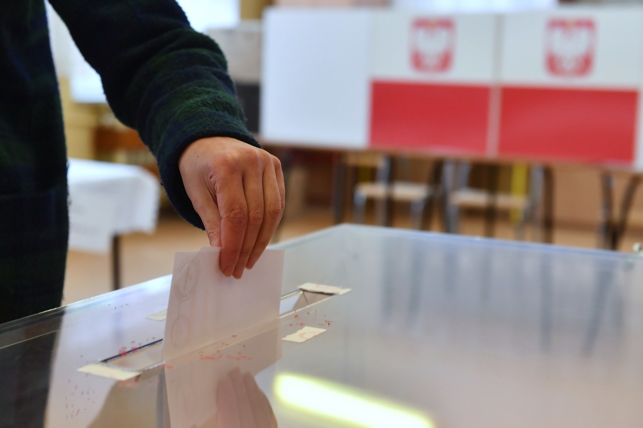 Wybory prezydenta Gdańska: Głosowanie zakończone, wyniki w poniedziałek
